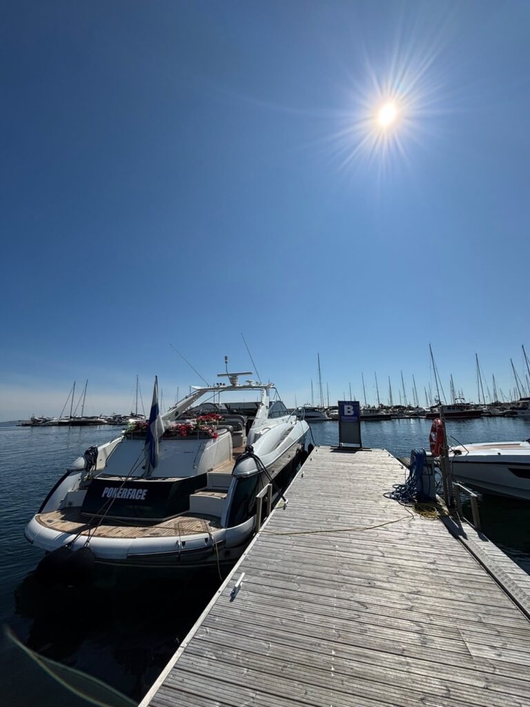 Pokerface at the marina, ready to welcome guests aboard